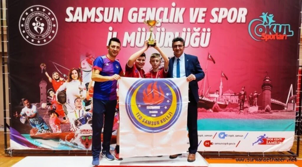 TED SAMSUN KOLEJİ YÜZME TAKIMI’NDAN BÜYÜK BAŞARI 