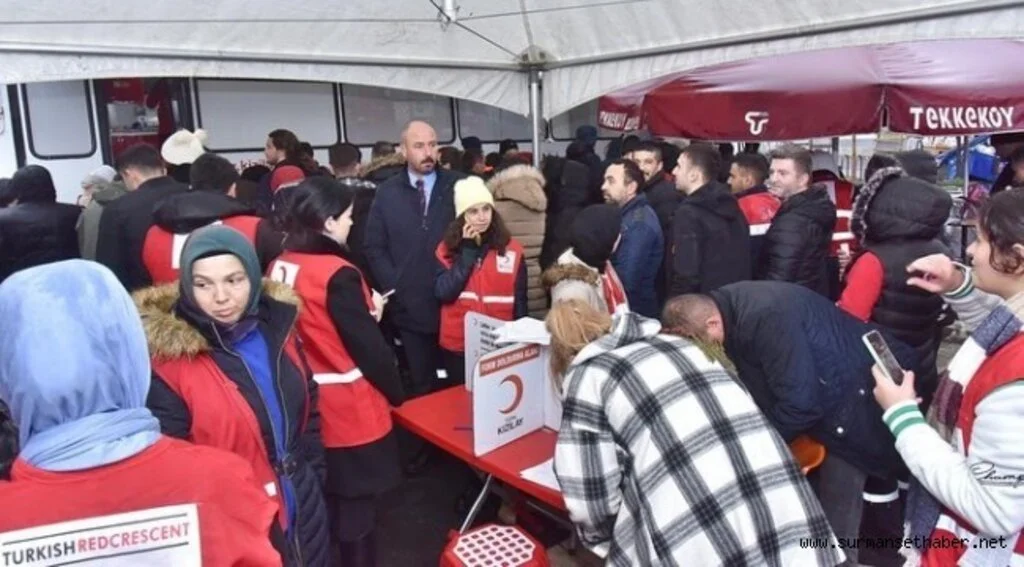   Tekkeköy’den depremzedeye kan bağışı seferberliği