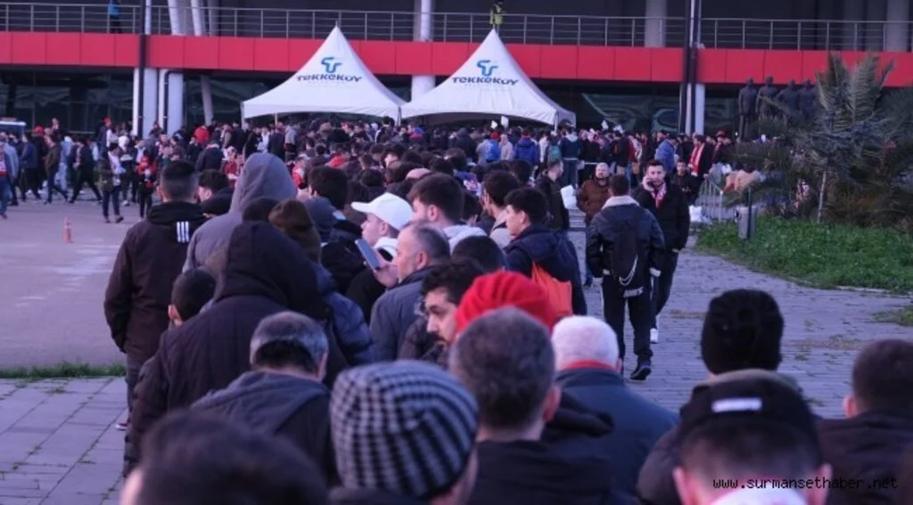 Başkan Togar Samsunspor taraftarına iftar verdi
