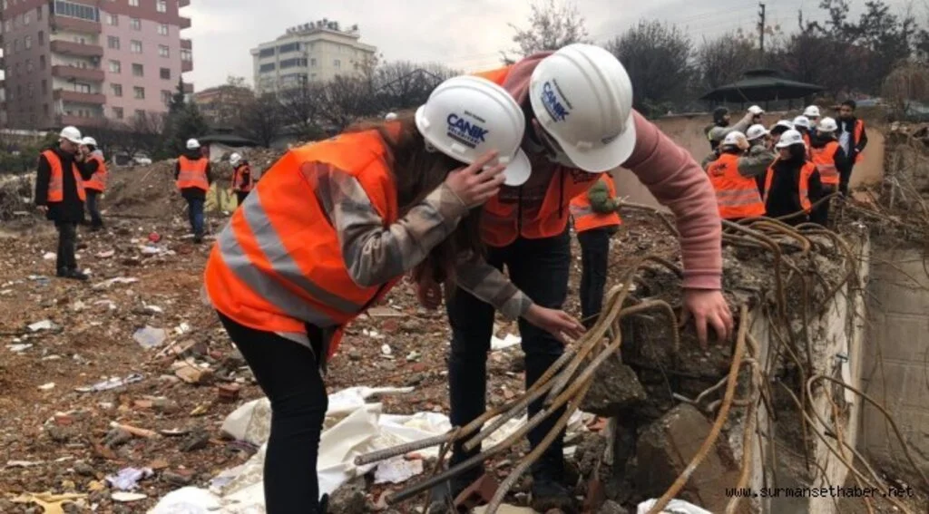 Canik Belediyesi’nden Öğrencilere Deprem Bölgesinde Saha Tecrübesi