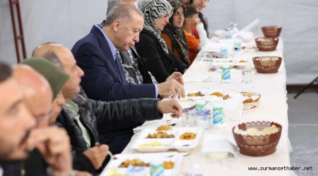Cumhurbaşkanı Erdoğan: “Devlet-millet omuz omuza vererek bu zor günlerin üstesinden hep beraber geleceğiz”