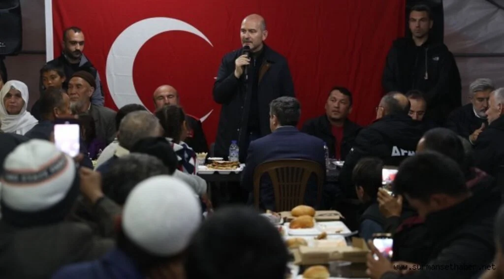 İçişleri Bakanı Soylu: Hatay’da günde 8 bin kamyondan fazla enkaz taşınıyor
