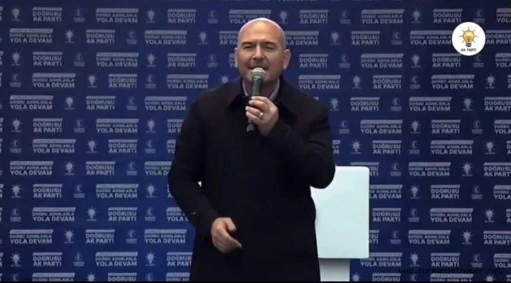 Bakan Soylu: Meral Akşener masanın üstündeydi, PKK gelince masanın altına indi