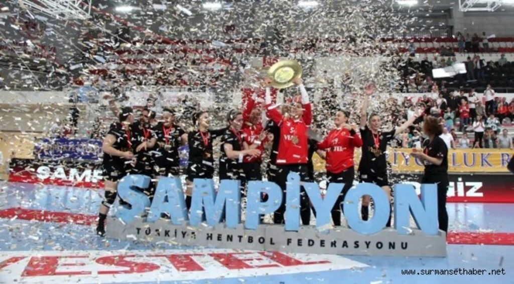 Hentbol Kadınlar Süper Lig’in şampiyonu, Kastamonu Belediyespor.