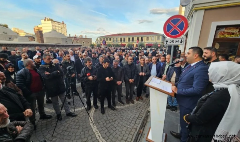 Oktay Avcılar'dan Miting Gibi Açıklama; "İlkadım için göreve hazırım…"