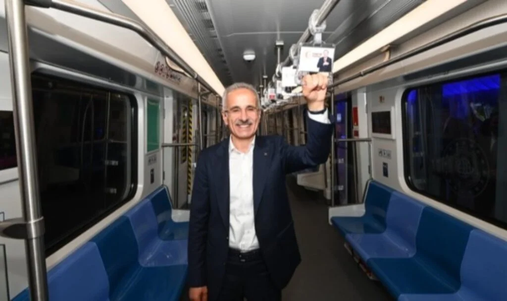 Ulaştırma ve Altyapı Bakanı Abdulkadir Uraloğlu: İstanbullunun tercihi Marmaray