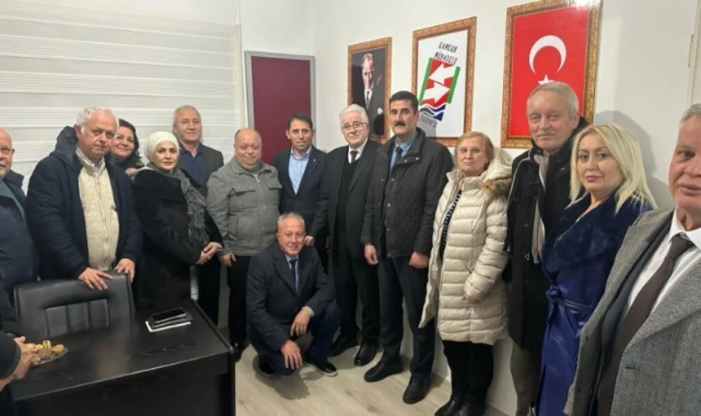 Başkan Yeşilyurt Samsun Mübadele Derneğini Ziyaret Etti 