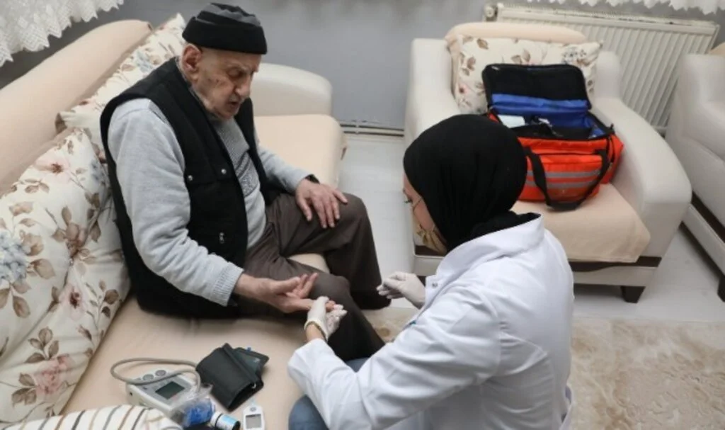 Evde bakım yardımı yeni yılda da artışlı bir şekilde devam ediyor