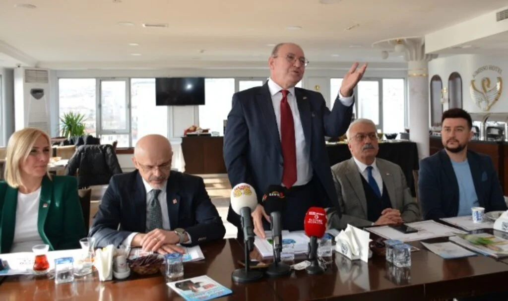 Murat Şenel: İlkadımlı bilinci göç ediyor, durduracağız