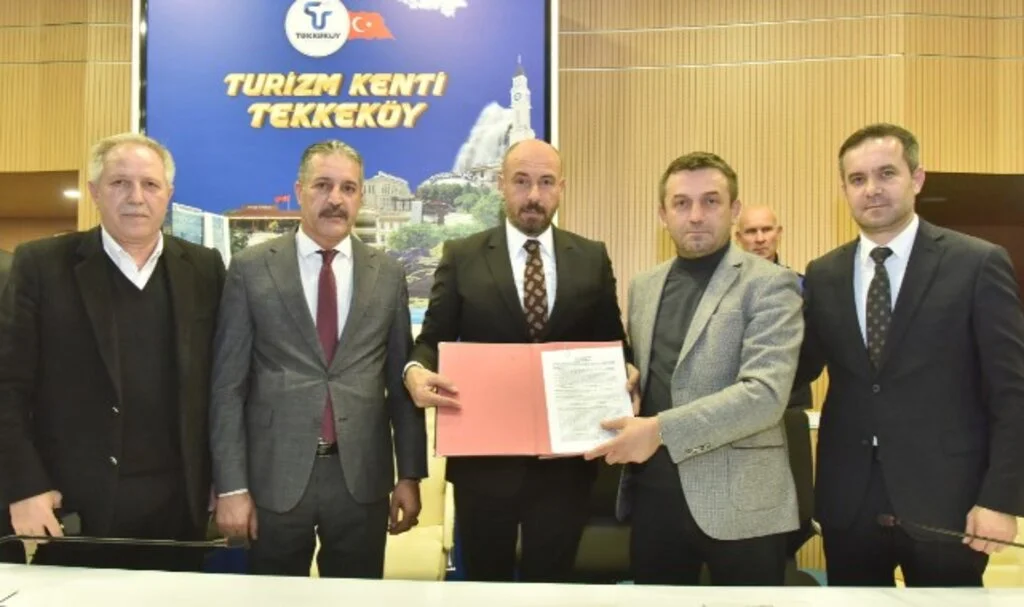 Tekkeköy’de işçiler bayram etti
