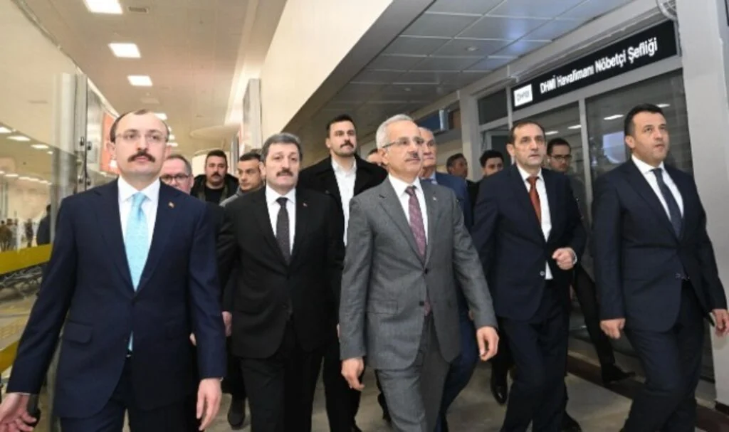 ULAŞTIRMA VE ALTYAPI BAKANI ABDULKADİR URALOĞLU’NDAN SAMSUN YENİ ÇARŞAMBA HAVALİMANI MÜJDESİ