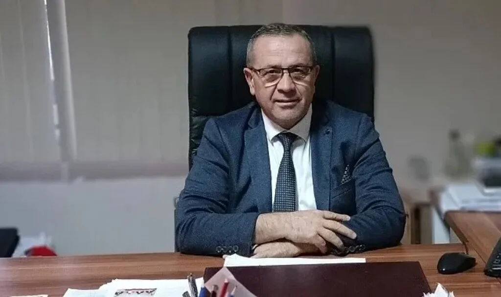 YENİ SENDİKA, ÜYE AİDAT KESİNTİSİNİ BİNDE 4'E DÜŞÜRDÜ