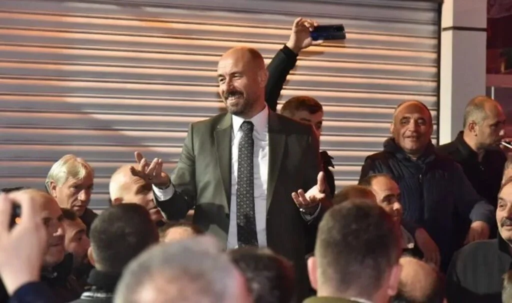 Başkan Togar: “Türkiye’nin okuyacağı bir sevda hikayesi yazıyorsunuz”