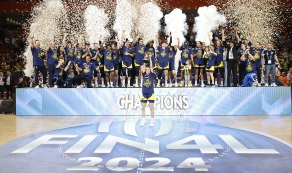FIBA Kadınlar EuroLeague  Avrupa Şampiyonu Fenerbahçe 