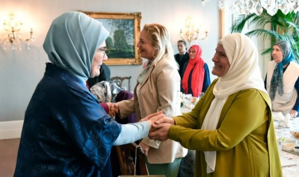 Emine Erdoğan, Anneler Günü vesilesiyle Devlet Konukevi'nde anneleri ağırladı