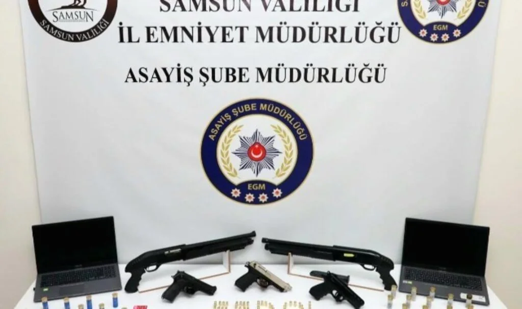 Çete Çökertildi: 10 Şahıs Gözaltına Alındı!