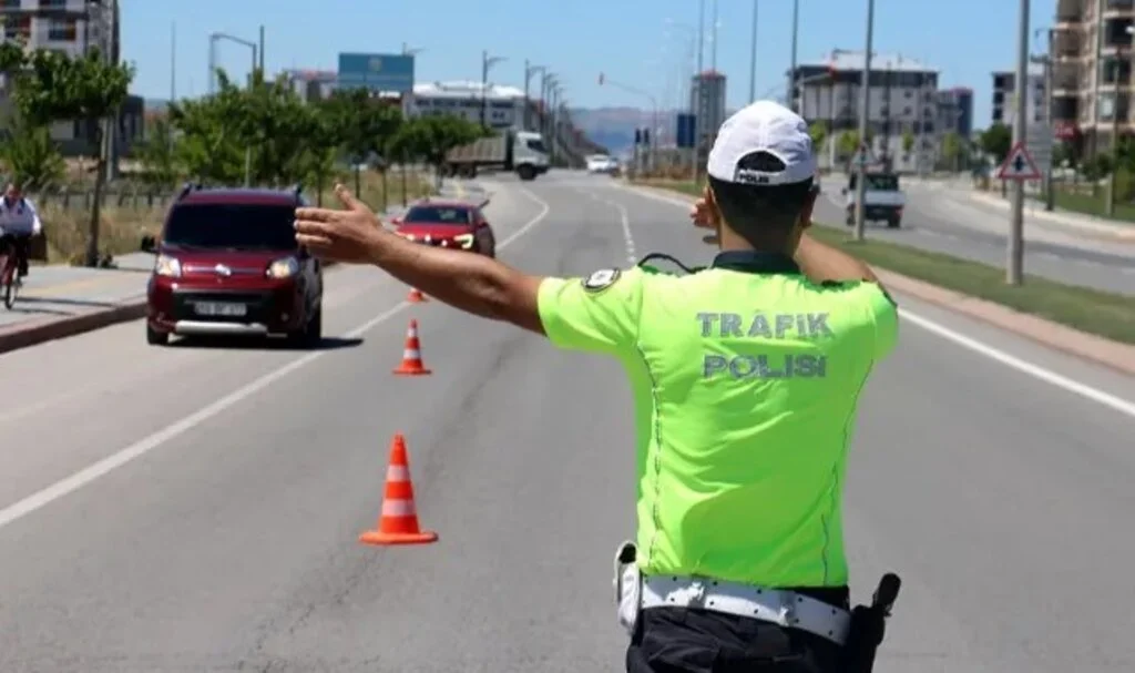 Cezalar can yakıyor; 441 bin 910 sürücüye ceza yazıldı