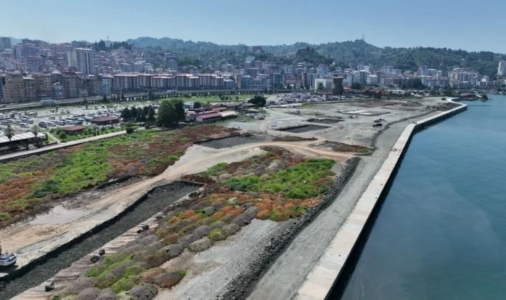 Rize Millet Bahçesi’nde üst yapı çalışmaları başladı 
