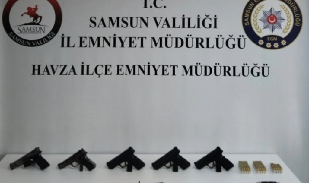 Samsun Emniyet Müdürlüğü'nden Kaçak Silah Operasyonu