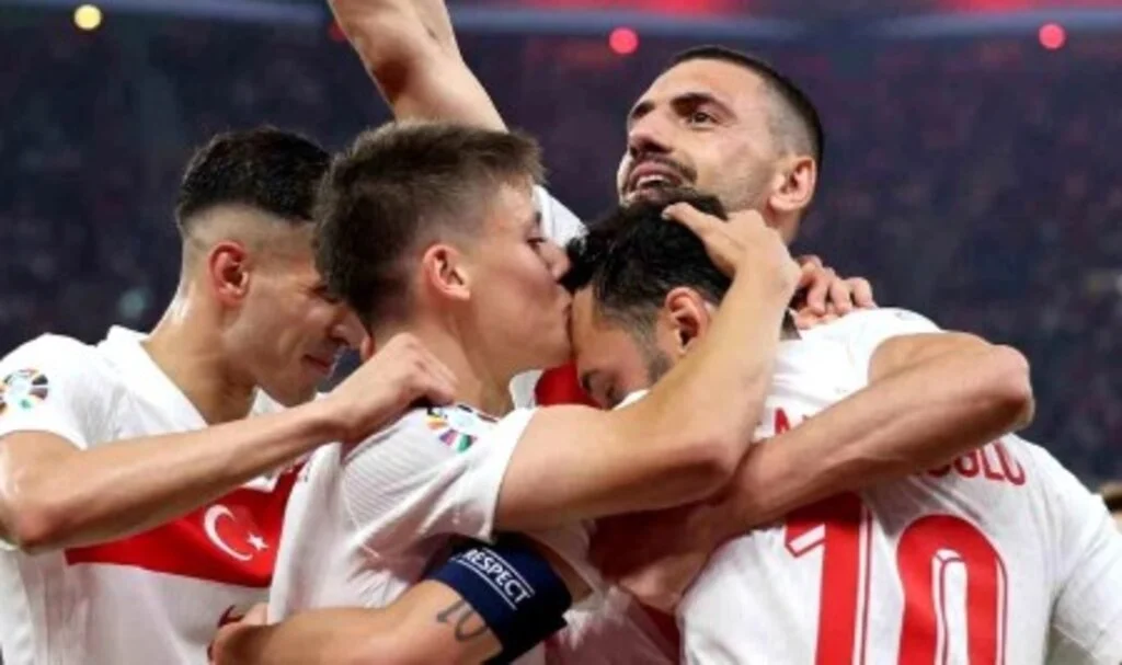 Türkiye yarı final için Hollanda karşısında