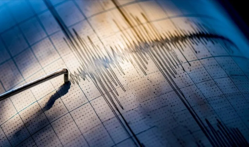 Adana’da korkutan depremler