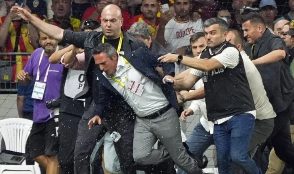 Ali Koç’a Yapılan Saldırıya Sert Tepkiler Yağdı