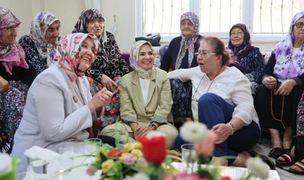 Bakan Göktaş Aydın'da Vatandaşları Ziyarette Bulundu