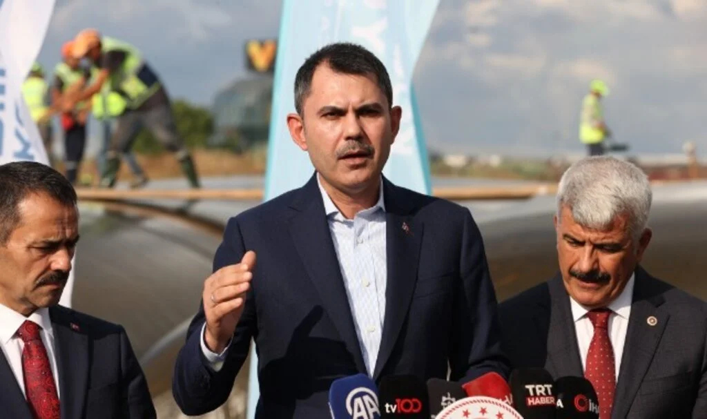 Bakan Kurum, "İmamoğlu Partizanlık Nasıl Yapılır Tüm Türkiye'ye Göstermiştir" dedi