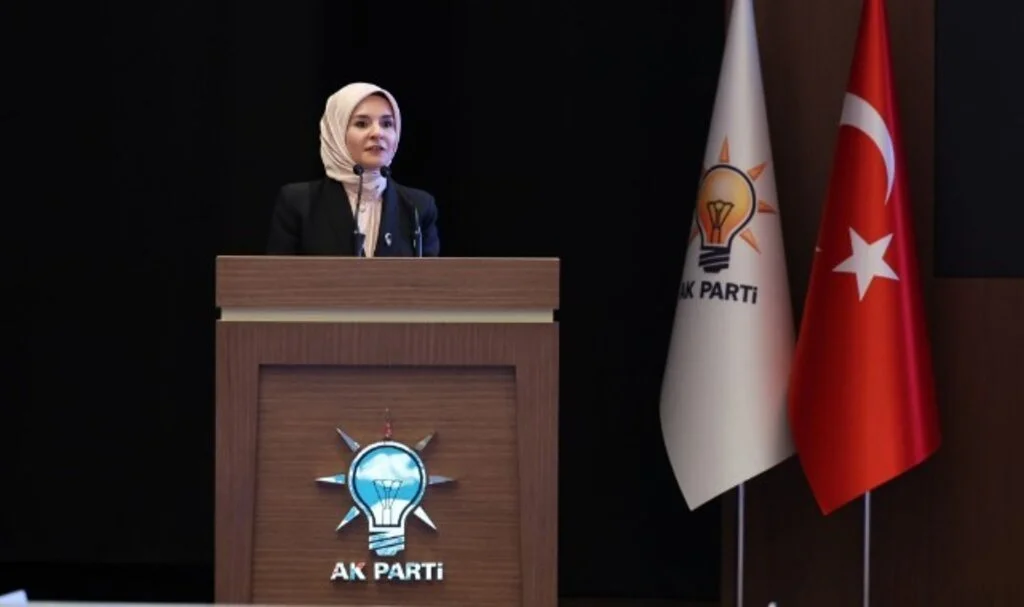 Bakan Mahinur Özdemir Göktaş, AK Parti İnsan Hakları Eğitim Programı'nda Konuştu: "Artık çocuklarımız yurtlarda kalmıyorlar"