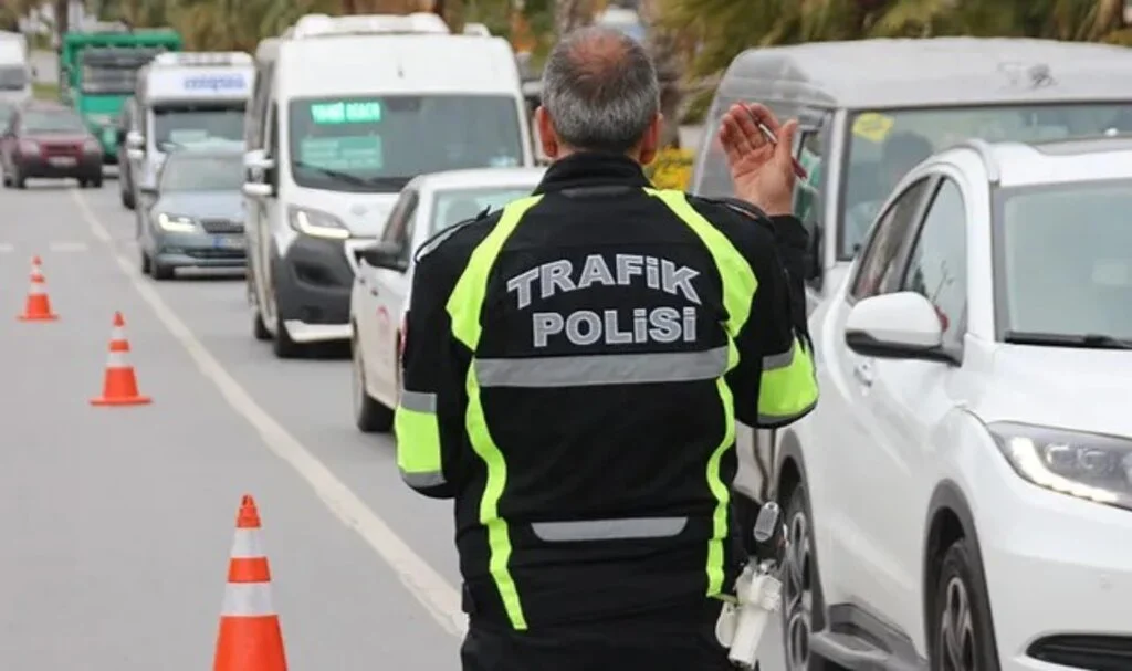 Bir Haftada Trafik Denetimlerinde 2.5 Milyon Araç Kontrol Edildi