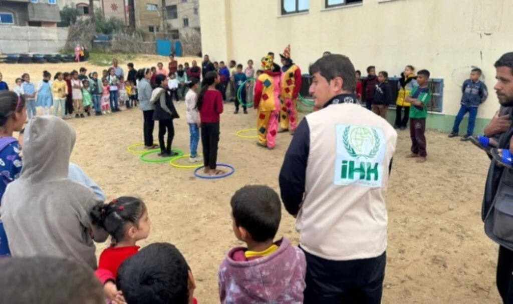 İHH Gazze’ye Yönelik Yardımlarını Sürdürüyor
