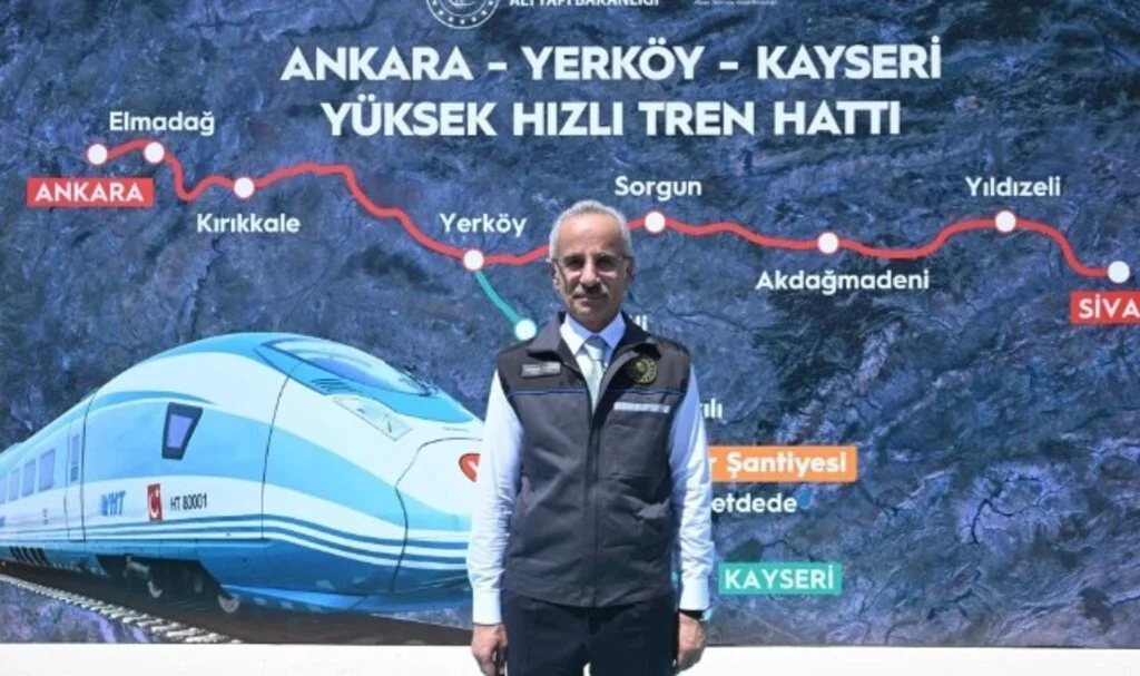 Bakan Uraloğlun'dan Açıklama: "Kayseri - İstanbul Arası 5,5 Saate Düşüyor"