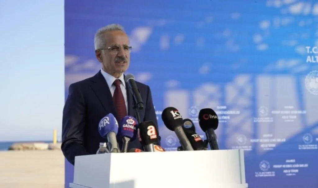 KKTC’ye Açılan 5. Kapımız Anamur Feribot Ve Deniz Uçağı İskelesi Hizmete Alındı