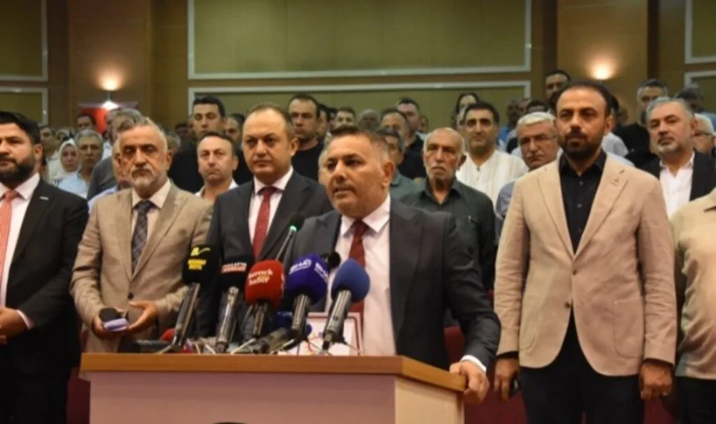 Malatya'da STK'lardan ortak basın bildiri; Deprem sonrası 102 bin insan kentten ayrıldı