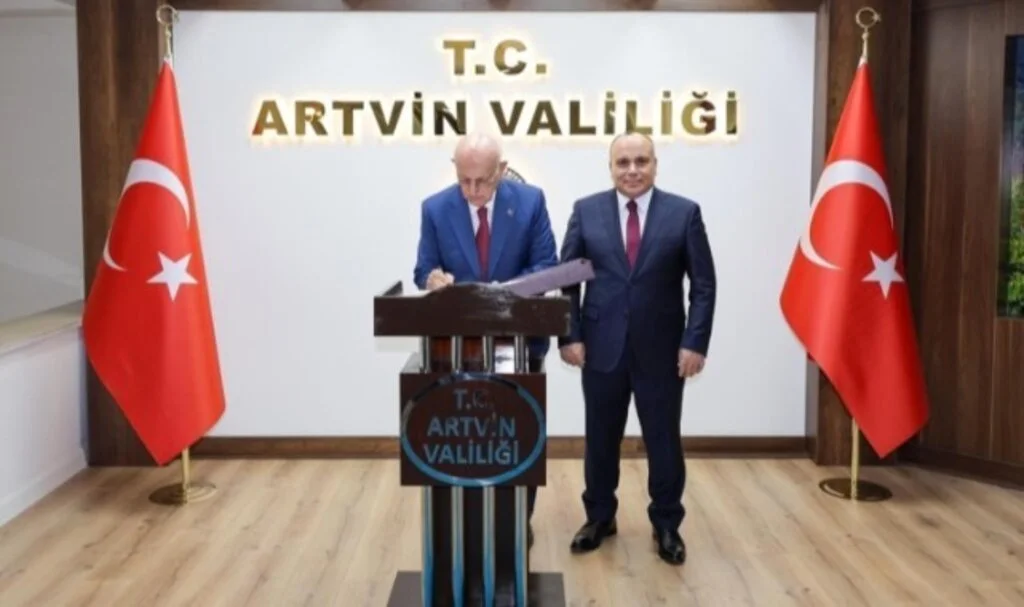 TBMM 27. Başkanı İsmail Kahraman, Vali Cengiz Ünsal’ı ziyaret etti