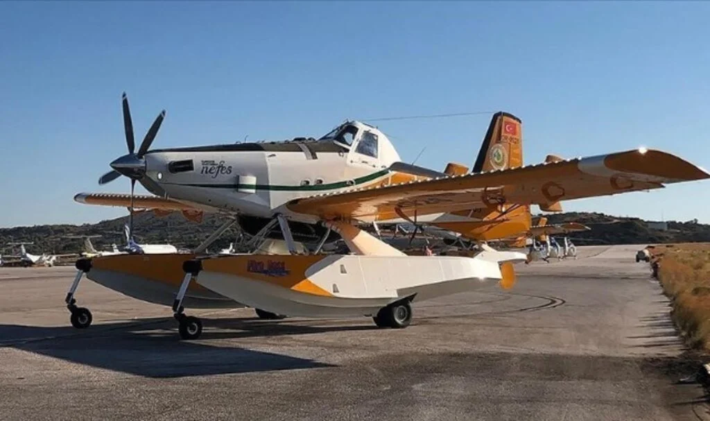 Türkiye’den Yunanistan’a yangın yardımı: İki uçak ve bir helikopter Atina’ya indi