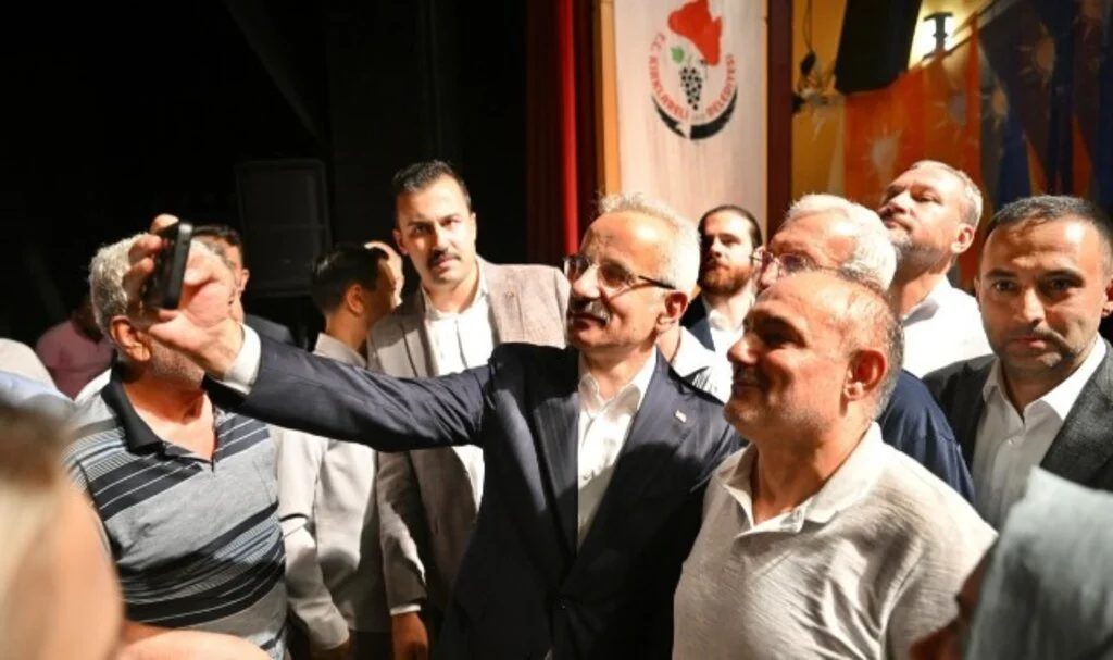 Ulaştırma ve Altyapı Bakanı Abdulkadir Uraloğlu, Kırklareli Ak Parti İl Danışma Meclisi Toplantısı’nda Açıklama Yaptı