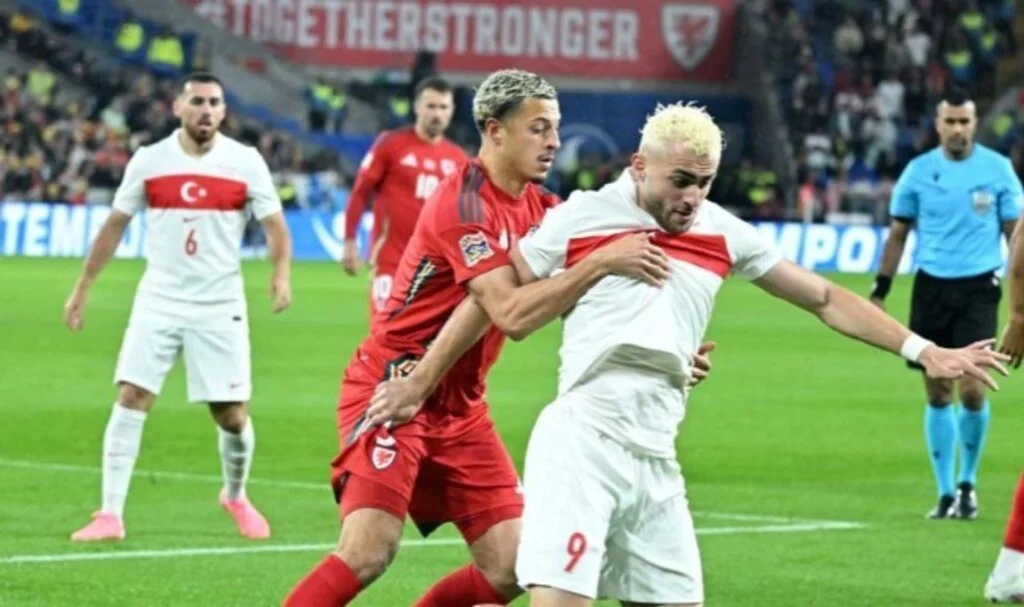 A Milli Futbol Takımı,10 kişi tamamladığı maçta Galler’den puanla döndü