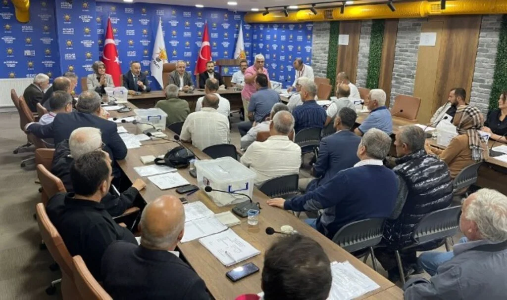 AK Parti'de Mahalle Delege Seçimleri Tamamlandı