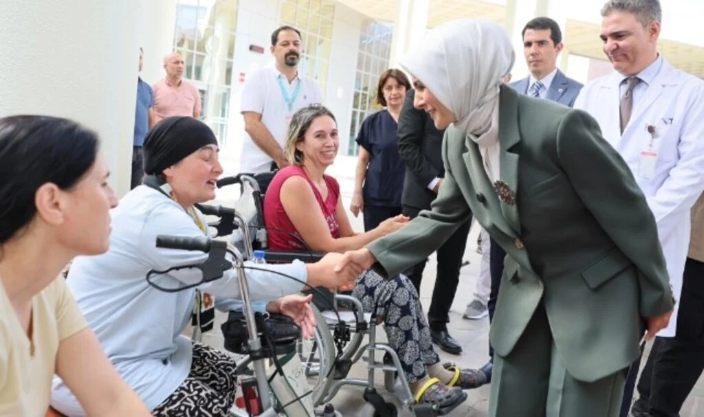 Bakan Göktaş: 729 şehit yakını, gazi ve gazi yakınımızı kamuya atayacağız
