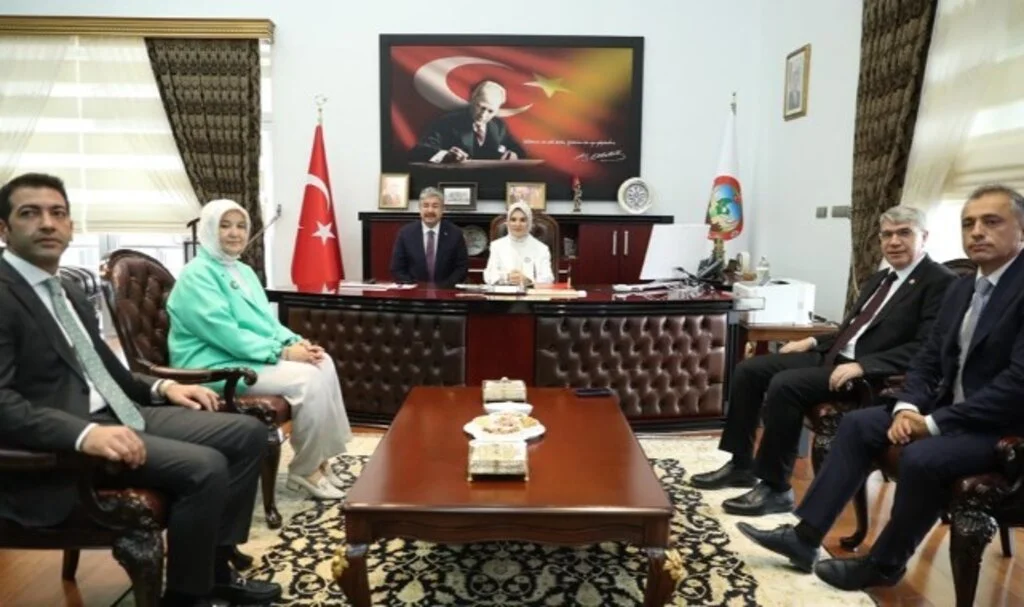 Bakan Mahinur Özdemir Göktaş: "Aile ve Gençlik Fonu kapsamında bugün itibarıyla Osmaniye'den de başvuruları almaya başlıyoruz"