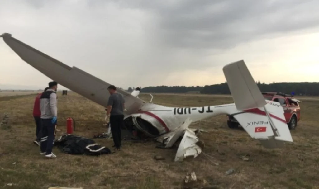 Bursa’da eğitim uçağı düştü: İki pilot yaşamını yitirdi, işte ayrıntılar…