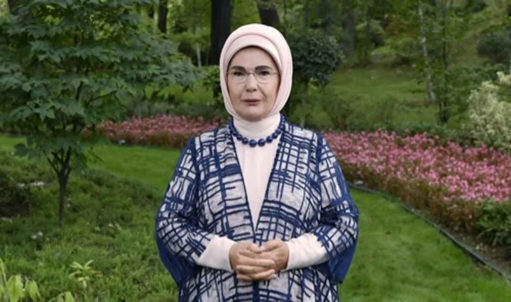 Emine Erdoğan, Kiev'deki 4. Lider Eşleri Zirvesi'ne video mesaj gönderdi