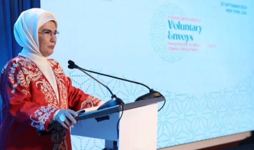 Emine Erdoğan, New York’ta "Bir Deniz Yıldızı Hikâyesi: Gönül Elçilerine Küresel Davet" programına katıldı