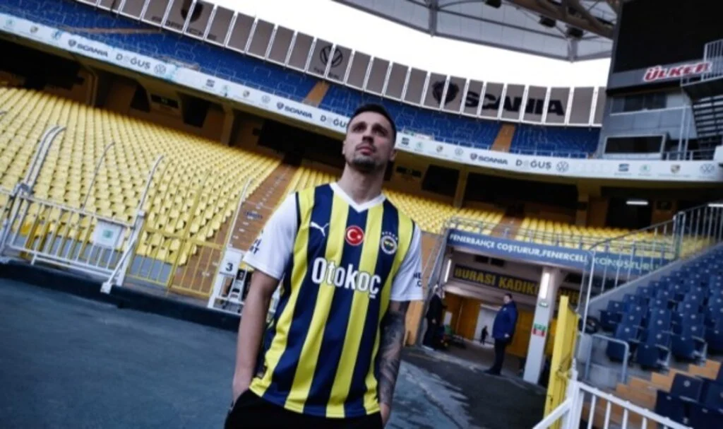 Fenerbahçe, Krunic transferini KAP’a bildirdi