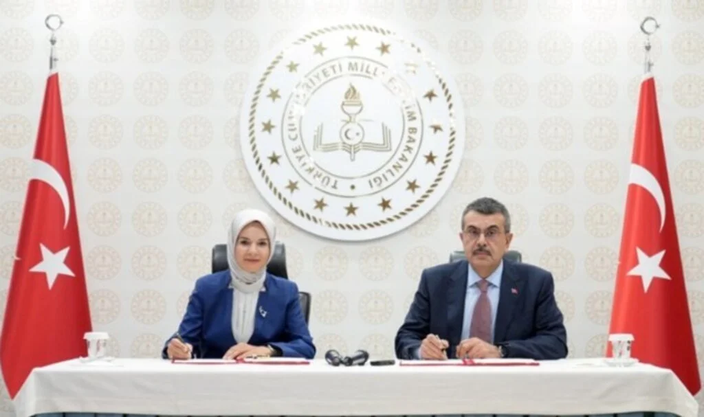 İki Bakanlıktan, Okula İlk Defa Başlayacak Öğrenciler ve Velileri İçin "Yeni Uygulama"