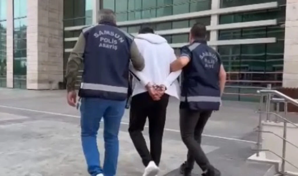 İlkadım’da Hapis Cezasıyla Aranan Şahıs Polis Operasyonuyla Yakalandı