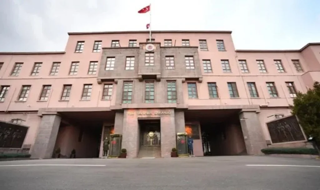 Irak’ın kuzeyine yapılan hava harekatında 24 hedef imha edildi