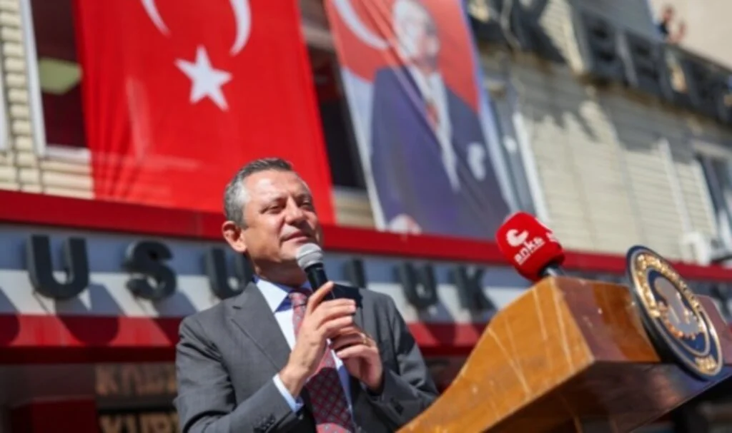 Özgür Özel: “Mikroba ‘Sen neden hastalık yapıyorsun’ diye hesap soramazsınız, mikrop mikroptur”