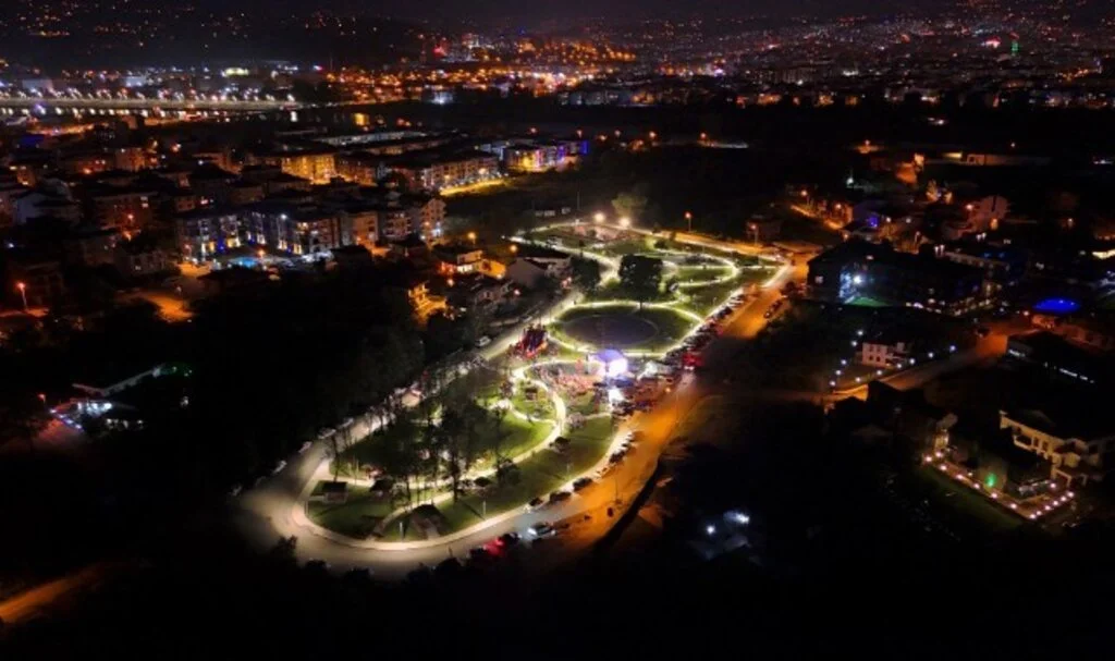 Parklar Hayat Bulmaya Devam Ediyor